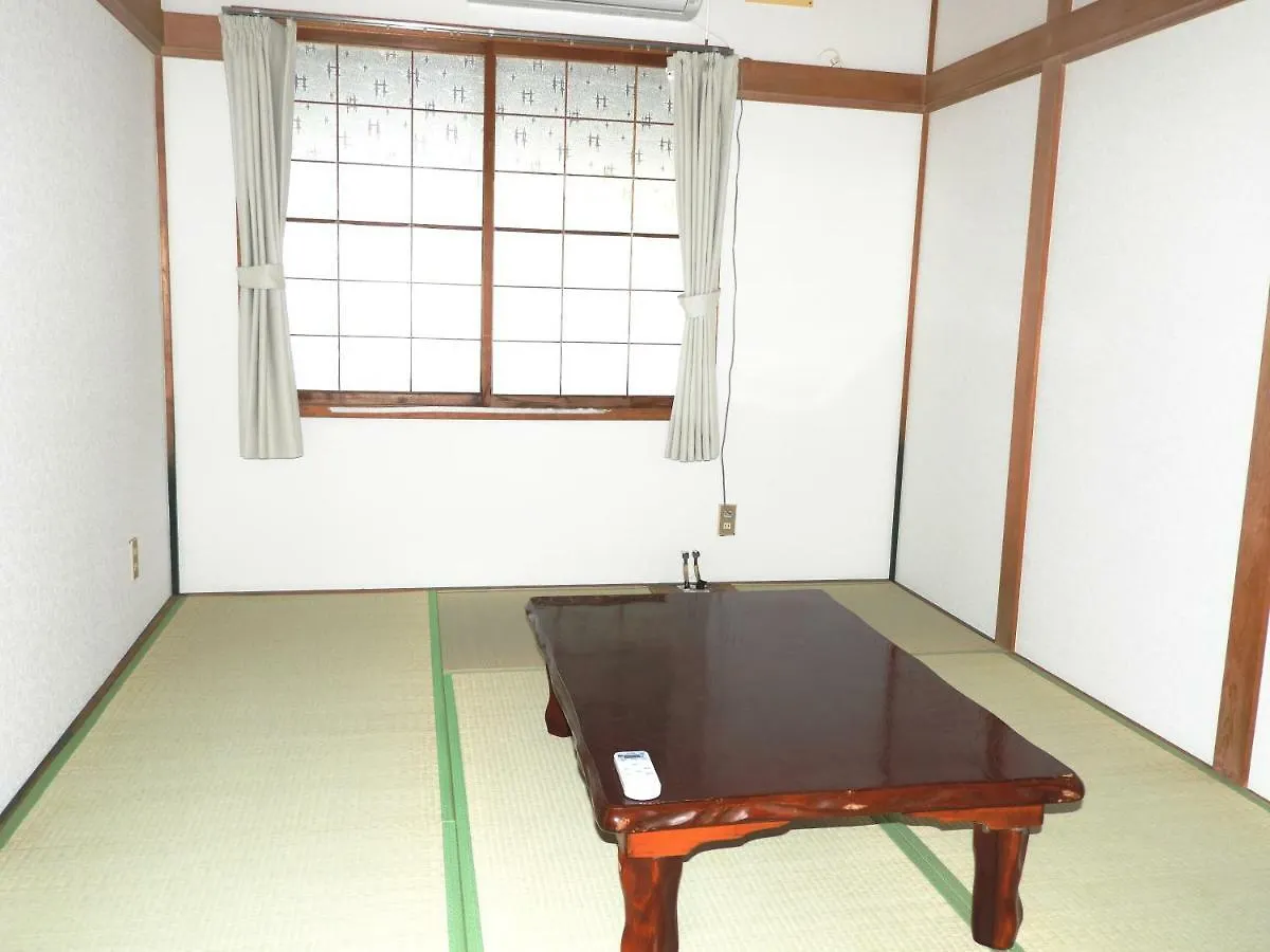 Lakeside House Ton-Ton Otel Chitose  0*, Chitose (Hokkaido)